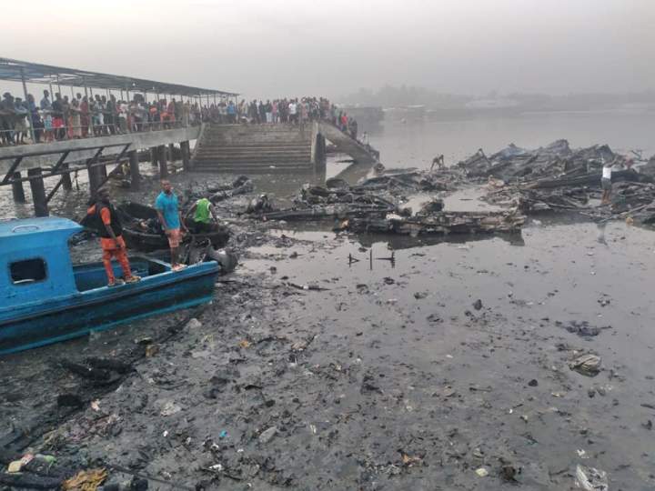 Pregnant woman, infant, others reportedly burnt to death as fire guts Jetty in Port Harcourt (video)