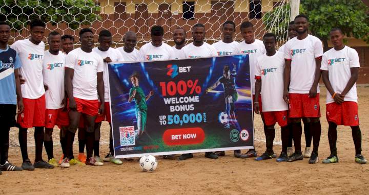 Players of Bariga FC team A before the novelty match