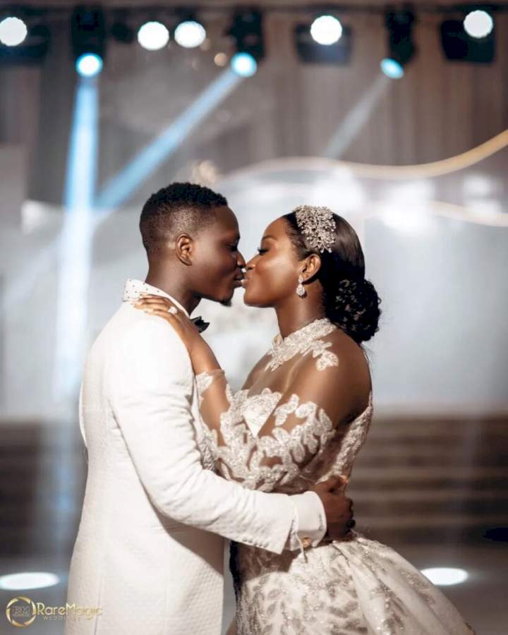 Nigerian lady weds man she met through a dating platform after shooting her shot twice