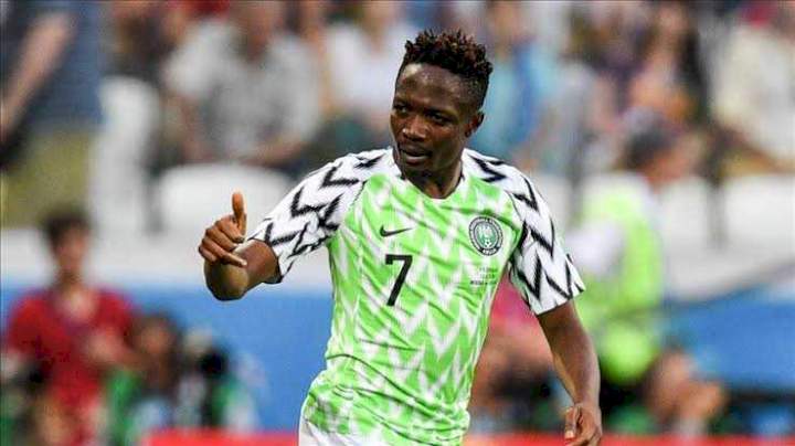 Ahmed Musa spotted giving money to Keke-napep passengers while driving (Video)