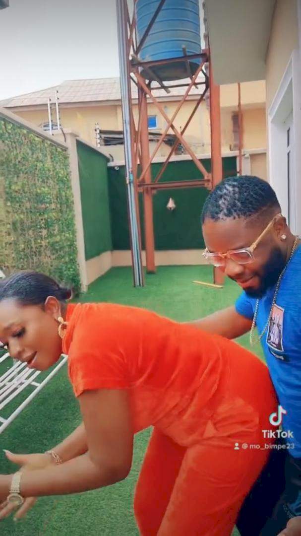 Lateef Adedimeji reacts as wife gives colleague romantic dance (Video)