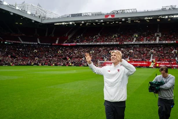 BREAKING Rasmus Hojlund unveiled at Old Trafford as he meets Man Utd crowd for first time