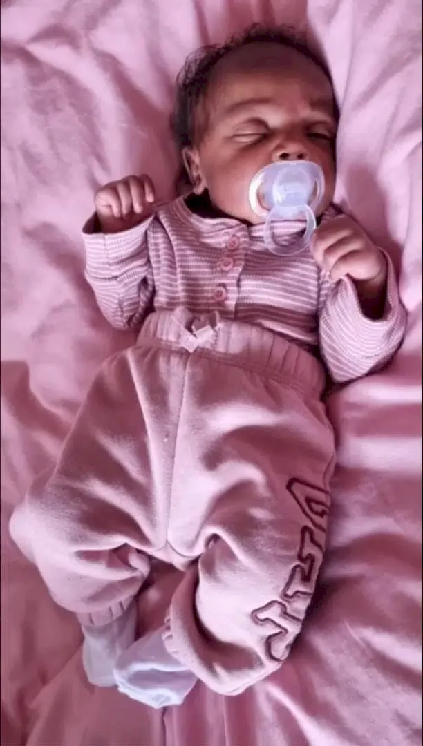 Seyi Shay shares birth process of her child as she reveals baby's face for the first time (Video)