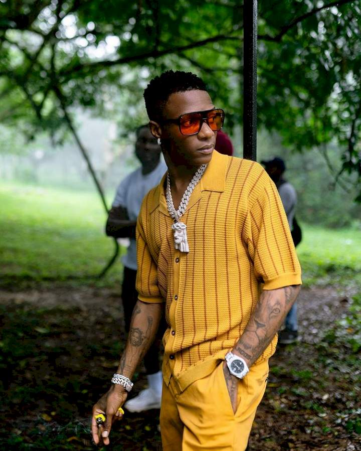 Wizkid reacts after Toke Makinwa made claims on how he used to be their 'errand boy'