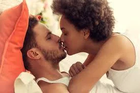 5 Diseases You Can Get Through Kissing