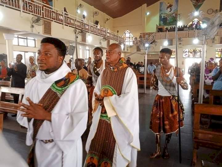 Reactions pour in as photos from a Catholic church in Abuja celebrating mass using African cultural items surface online