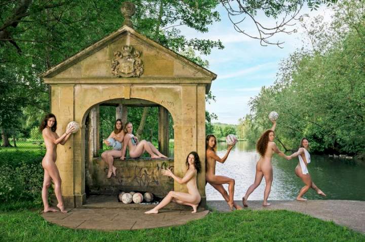 Cambridge University students strip off for racy calendar (photos)