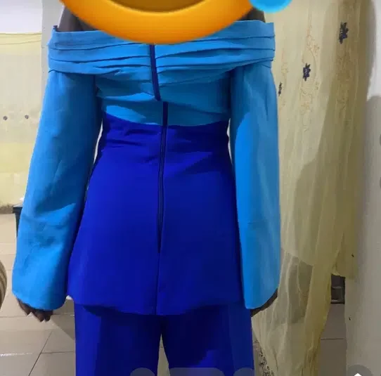 Lady laments as she shows off birthday dress she received from tailor vs what she ordered