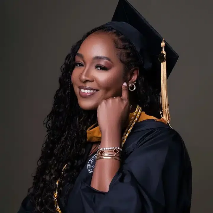 Anita Okoye celebrates as she bags a degree from American college, Rudeboy reacts