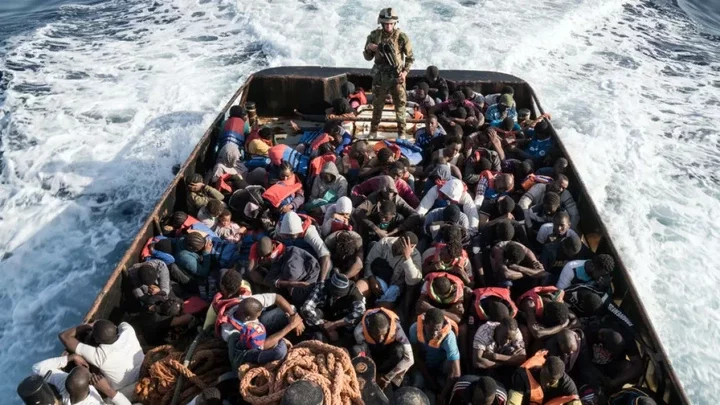 More than  60 migrants drown in shipwreck