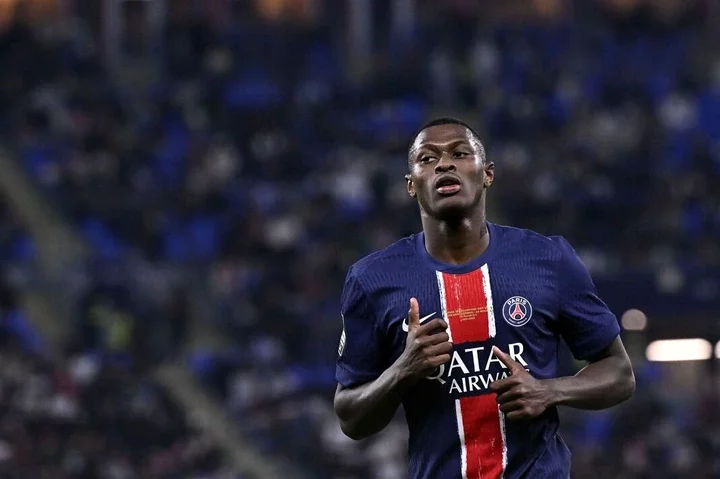 Man Utd want to sign PSG left-back Nuno Mendes.