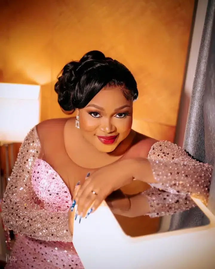 'Please help me beg them, the economy is hard' - Ruth Kadiri cries out as she gets scammed of N230k