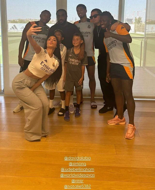 Kardashian, along with her friends and family, took pictures with the Real Madrid stars