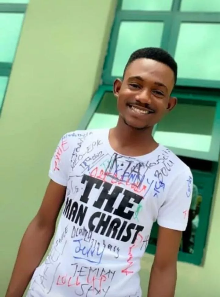 Man left speechless after seeing his University school Pastor getting married to his 'boyfriend'