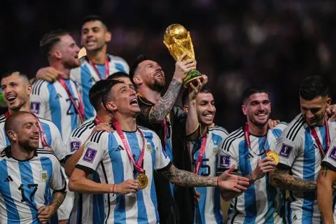Lionel Messi and the 7 times he carried the burden of leading Argentina and Barcelona on his back.