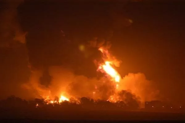 Properties Worth Millions Of Naira Destroyed As Fire Razes Ibadan Poly Staff Quarters Properties Worth Millions Of Naira Destroyed As Fire Razes Ibadan Poly Staff Quarters