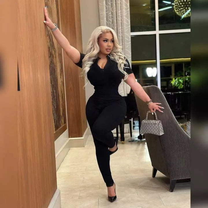 Nina shows off new body weeks after BBL surgery (Photos)