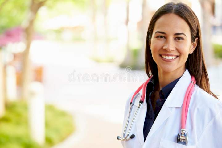 Doctor reveals what he did when a female patient refused to tell him her complaint because she preferred a female doctor
