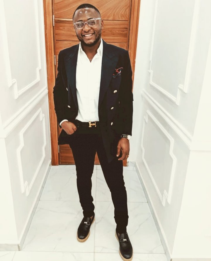 “Chioma abeg do giveaway” – Ubi Franklin says as he gushes over her new photos