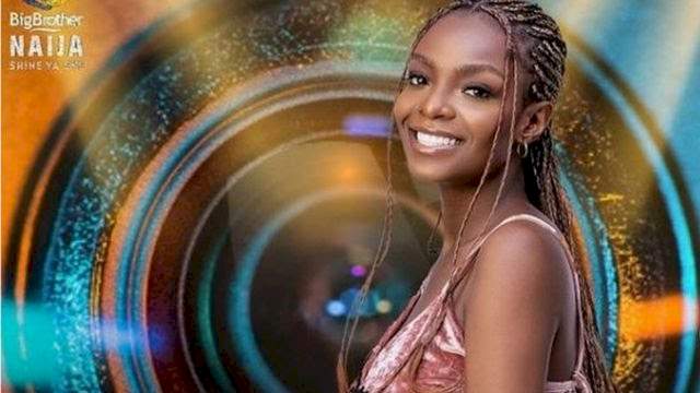'She looks like Simi' - Fans on the striking resemblance between #BBNaija housemate Peace and Simi
