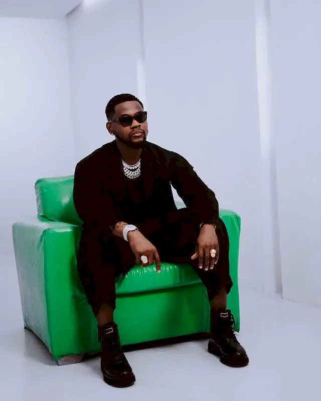 "Let love lead" - Reactions as Kizz Daniel and his former boss, Emperor Geezy finally reconcile (Video)