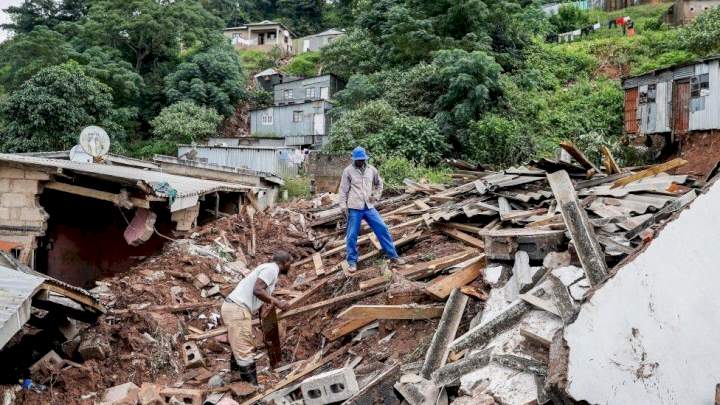 Floods kill more than 250 in South Africa