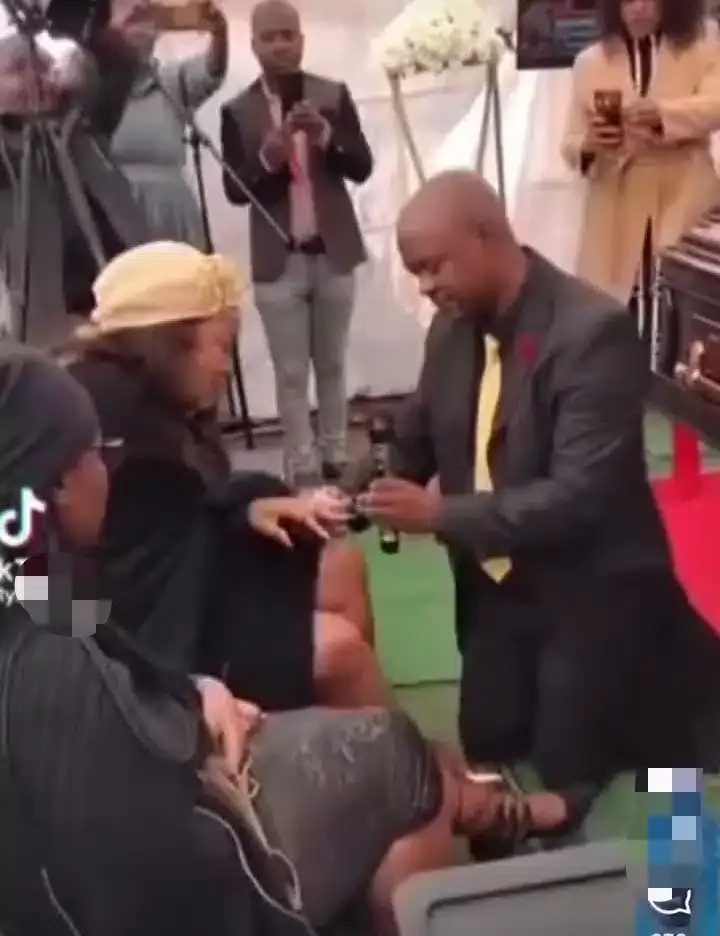 Throwback moment pastor proposes to church member at late husband's funeral