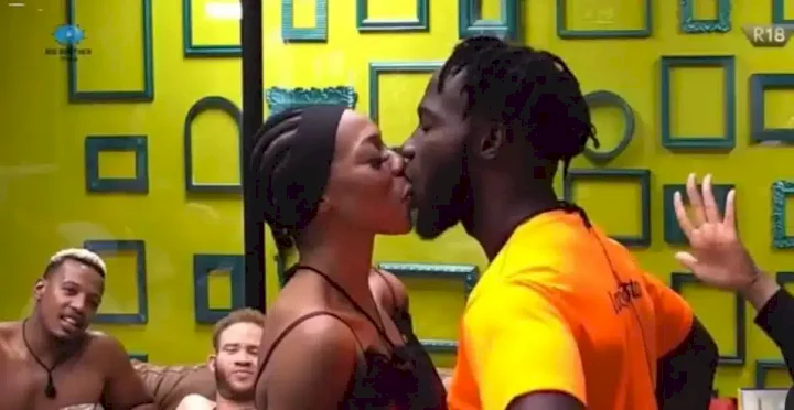 #BBTitans: Yemi holds it down as Khosi kisses Blackboi and Miracle in his presence (Video)