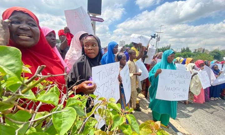 Protesters storm presidential election tribunal