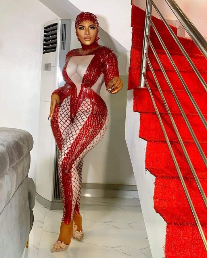 'You and Aba people sign deal?' - Fans drag actress Destiny Etiko over her unique Valentine's day outfit (video)