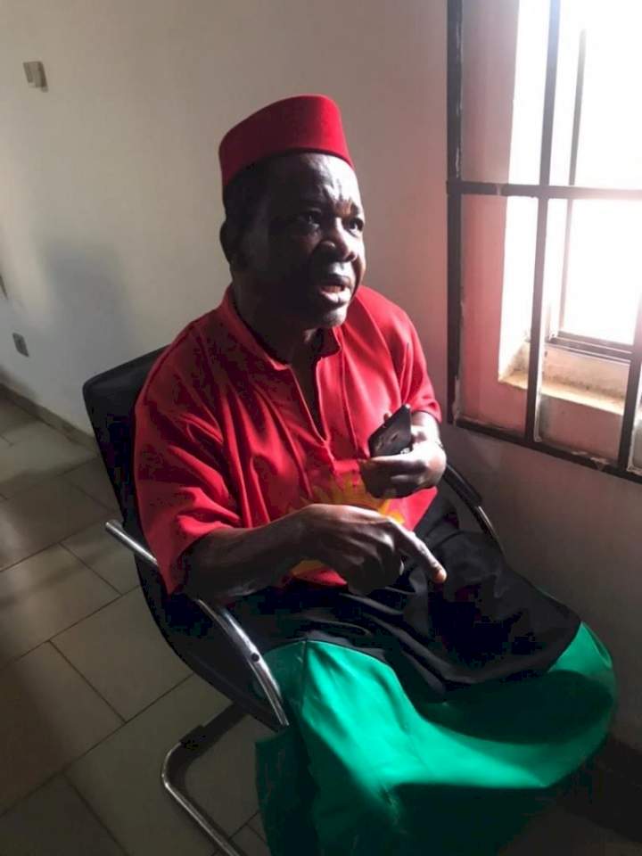 Actor, Chiwetalu Agu sharing food before arrest by Nigerian Army (Video)