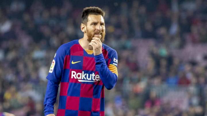 PSG offer 'clubless' Messi huge deal
