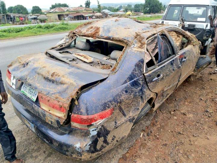 Man rejoices after surviving a ghastly car accident (Photos)