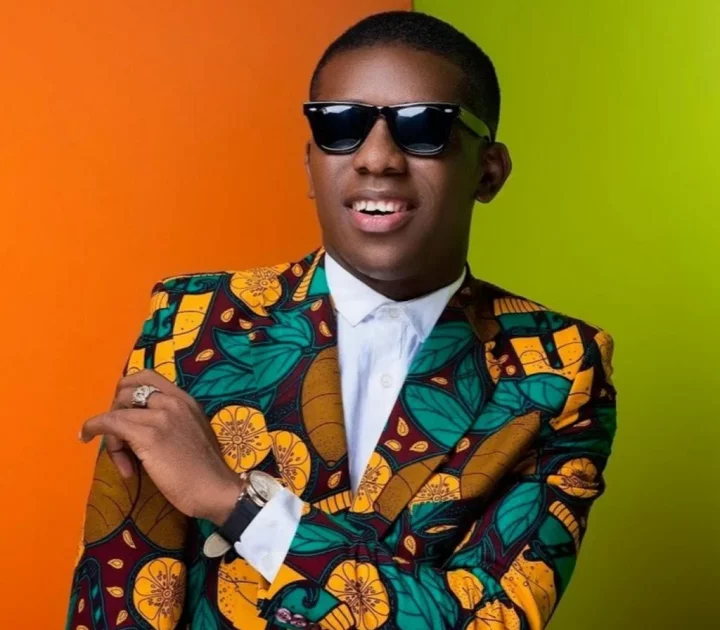 Why I don't drink nor smoke - Singer, Small Doctor