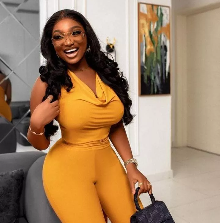 'One customer I no see' - Lady who paid influencer, Papaya, for advert cries out (Video)