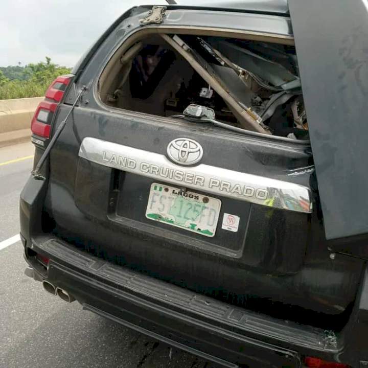Gospel artiste, Dunsin Oyekan, survives ghastly car accident on Lagos-Ibadan expressway.... Watch him testify in church (photos/Video)