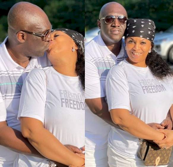 Gospel artiste, Sammie Okposo, tenders public apology to his wife after cheating on her with a lady he met in the US in 2021