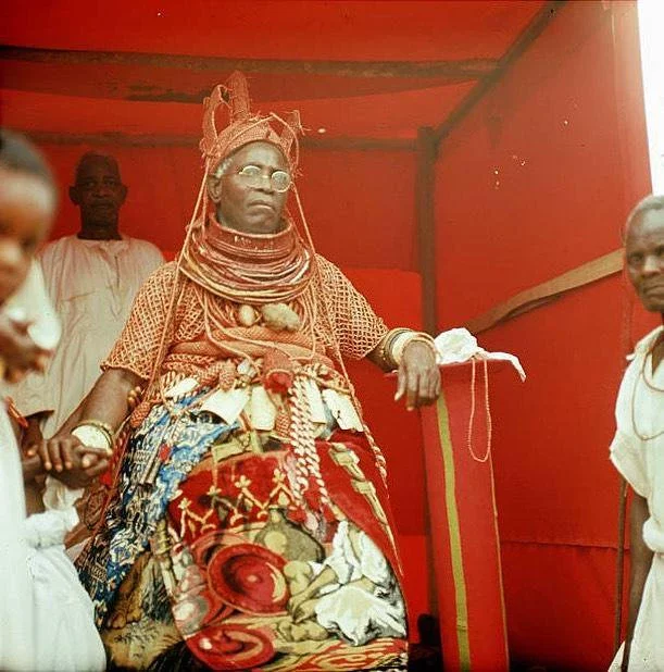 The late Oba Akenzua II in full regalia