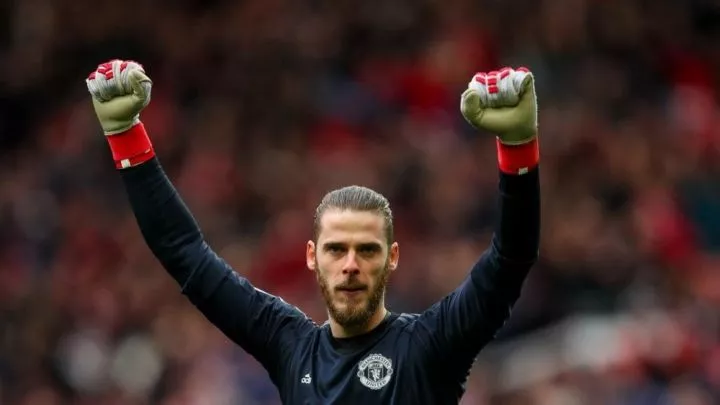 Transfer: Fiorentina confirm signing of De Gea