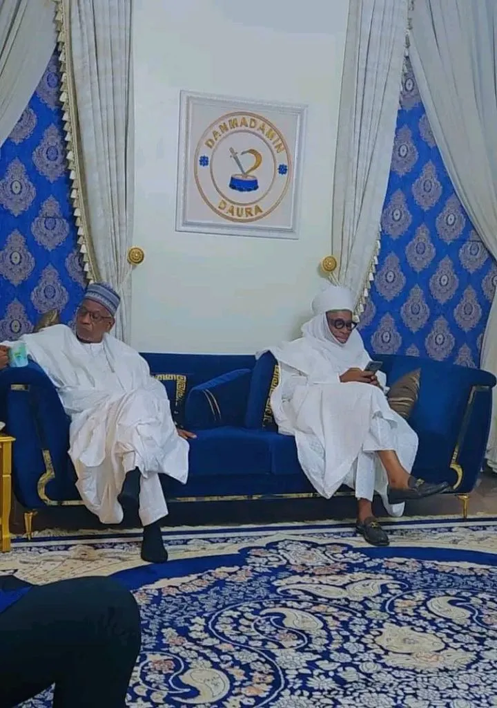 Former Minister of Transport, Rotimi Amaechi, adorns Northern attire to Buhari