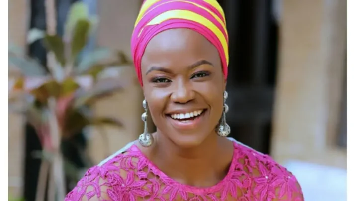 Sony Music signs popular gospel singer, Shola Allyson Sony Music signs popular gospel singer, Shola Allyson
