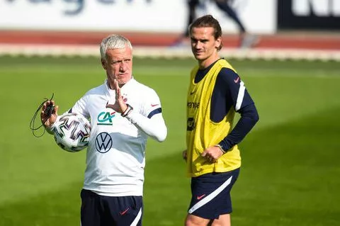 Antoine Griezmann and Didier Deschamps - Imago