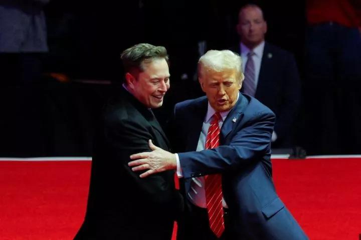 Elon Musk agrees to discuss 'DOGE Dividend' with Trump that could see every American taxpayer get $5000 each as tax refund