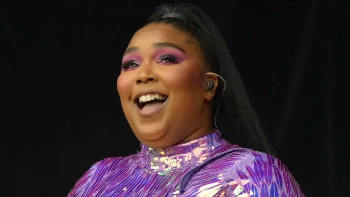 Lizzo quits music for being trolled over her looks