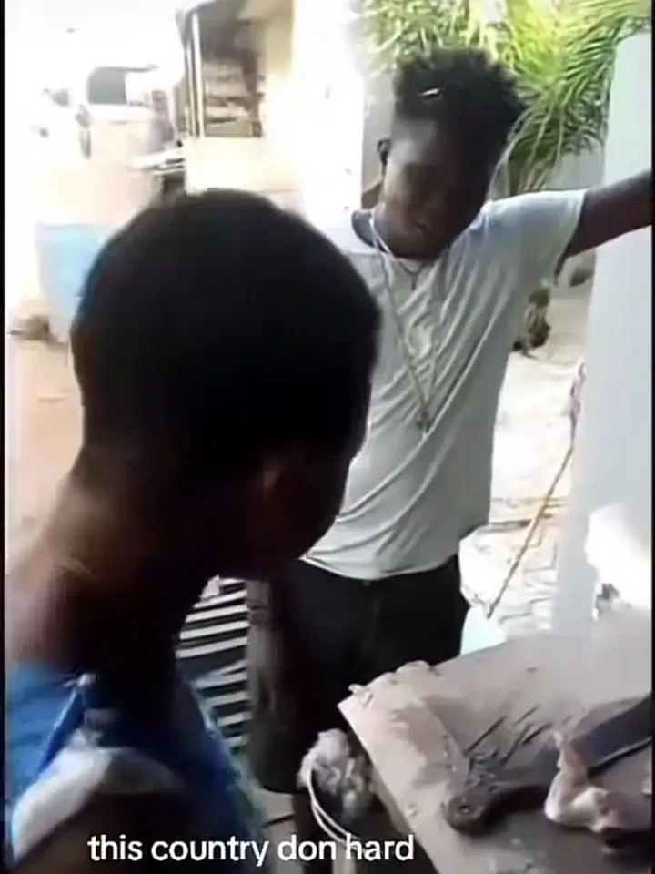 'Just kuku pound am' - Reactions as man forces meat seller to cut small piece of chicken to 17 parts