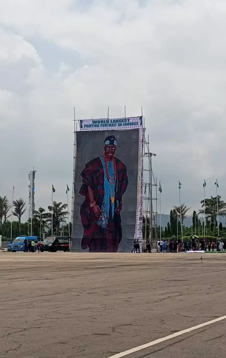 Large portrait of Tinubu, said to be the world?s largest painting portrait on canvas, is unveiled; Nigerians react..