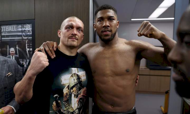 Usyk returns heavyweight title belts to Anthony Joshua after victory