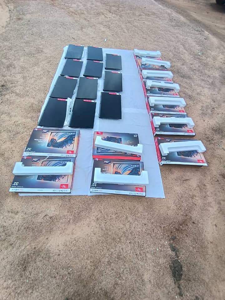 18-year-old suspect steals 16 Plasma TV sets worth N1.2m, sold them for N350k and used money to lodge in hotel with girlfriend