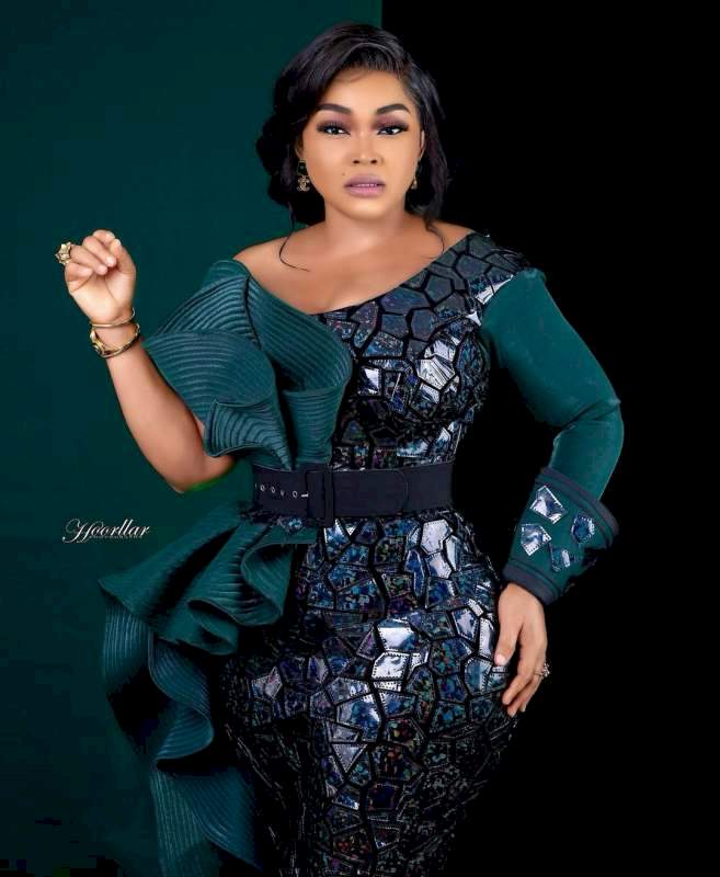 Fans react as actresses, Iyabo Ojo & Mercy Aigbe settle long time beef