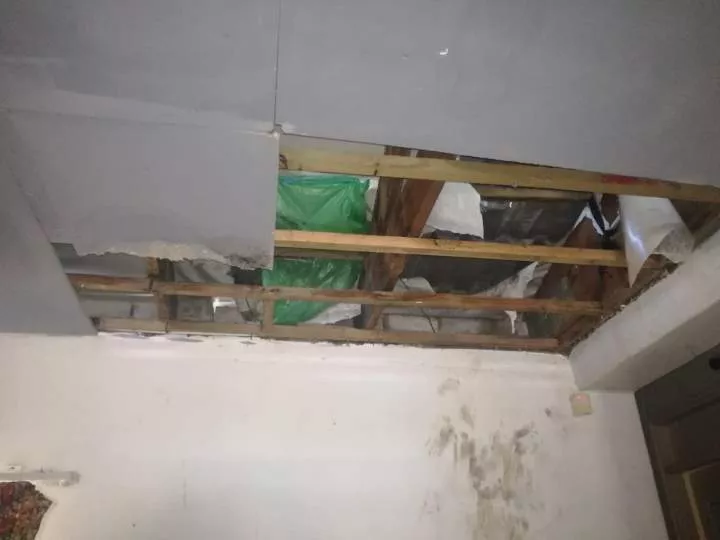 Suspected burglar falls through ceiling and breaks right leg